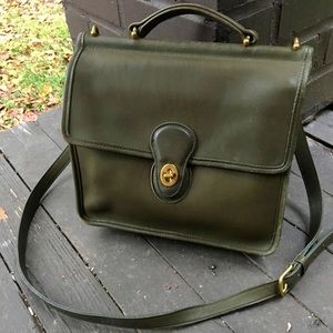 Vintage Willis Coach Crossbody Bag, Olive Green!